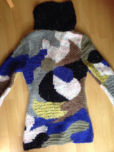 Extravagantný teplučký sveter, m