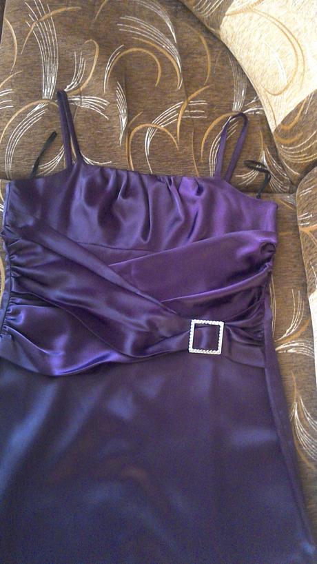 Spoločenské šaty, 44