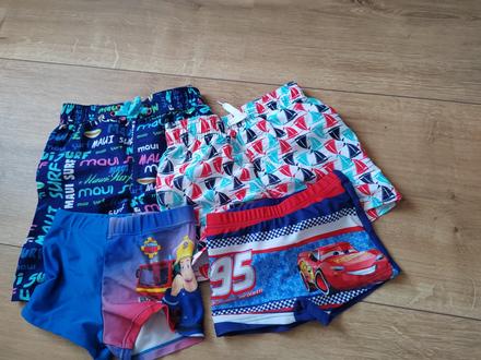 Šortky na kúpanie, 98