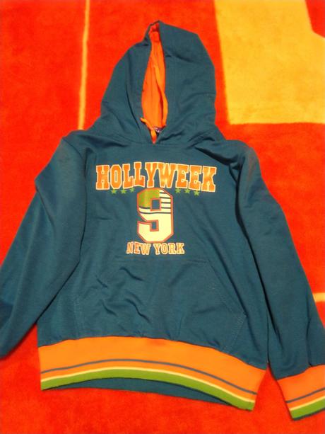 Skoro nove mikiny a kosela 128, 128