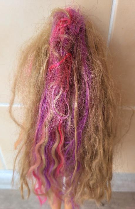 Barbie totally hair, 