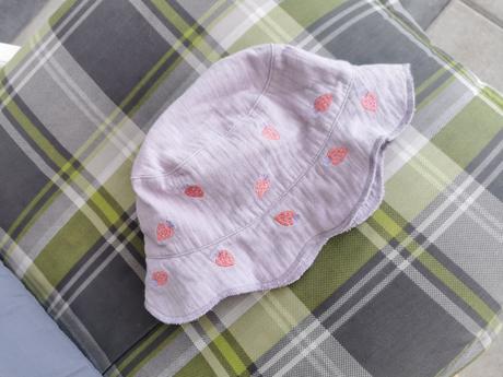 Klobúk, reserved,98