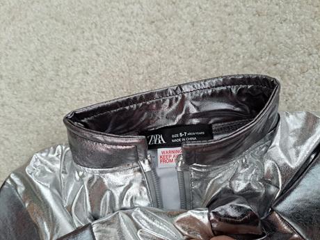 Kostým astronaut 5-6rokov zara nenosený,