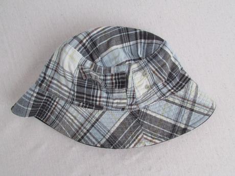 Obojstranný klobúčik, 80