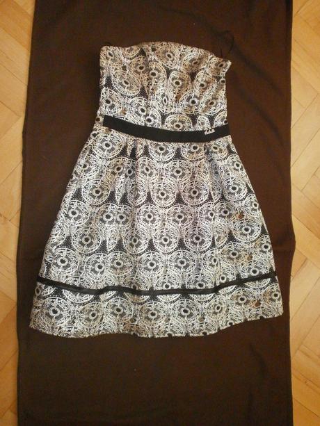 Krátke spoločenské šaty, l