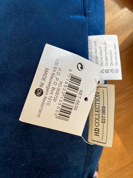 Zamatové dekoratívne vankúše - 2 kusy,