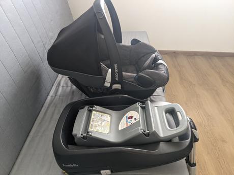 Autosedačka pebble dots 0-13m., maxi cosi