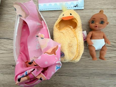 Baby born surprise bábätká v zavinovačke (včielka, 