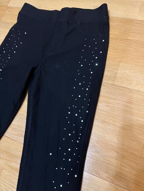 Džegíny s kamienkami, h&m,152