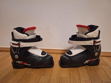 Lyziarky, dalbello,32