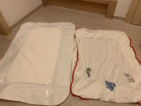 Nafukovacia podlozka na prebalovanie plus potah, 