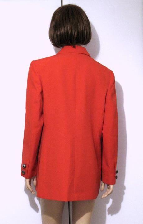 Svetločervené sako, l