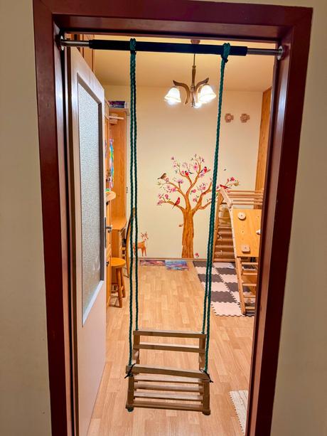 Hojdačka do dverí s hrazdou, 