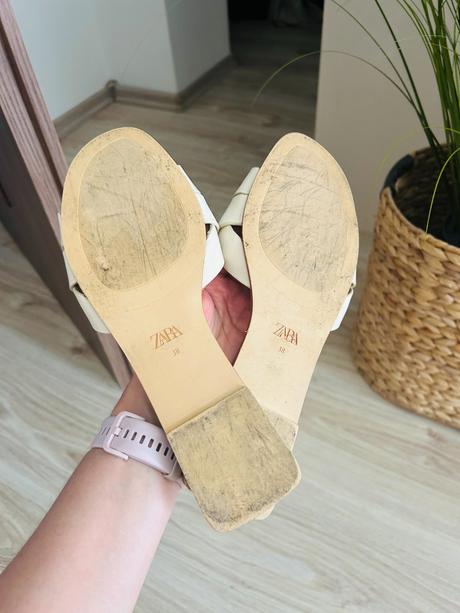 Krásne kožené šľapky značky zara, zara,38