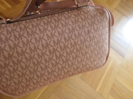 Stylovy, moderny, kvalitny,luxusny dizajnovy batoh,