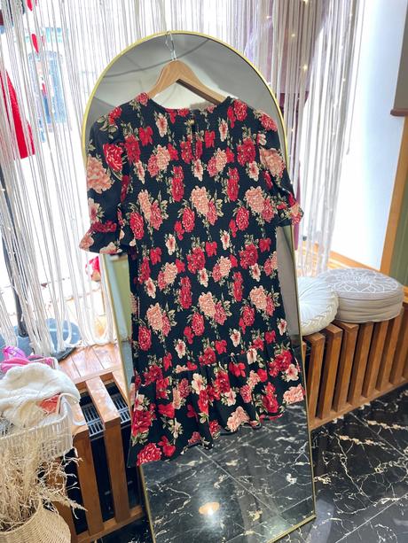 Romantické kvietkované šaty pre moletky, dorothy perkins,46