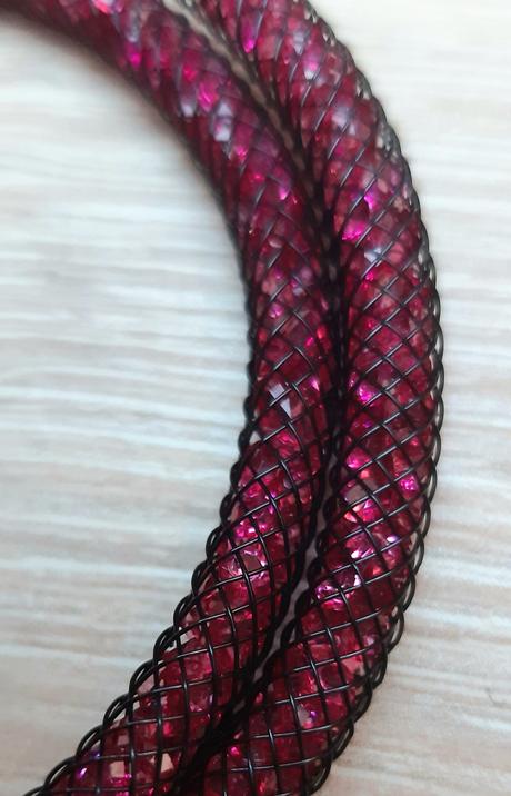 Zaujímavý magnetický náramok,