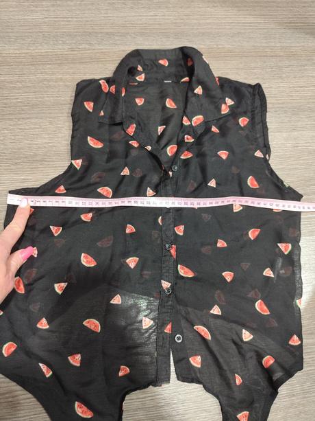 Crop-top s melónikmi veľ l. m, m