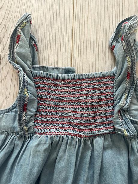 Bledomodré vyšívané šaty, f&f,92