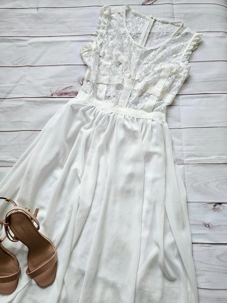 Krásne biele šaty, s