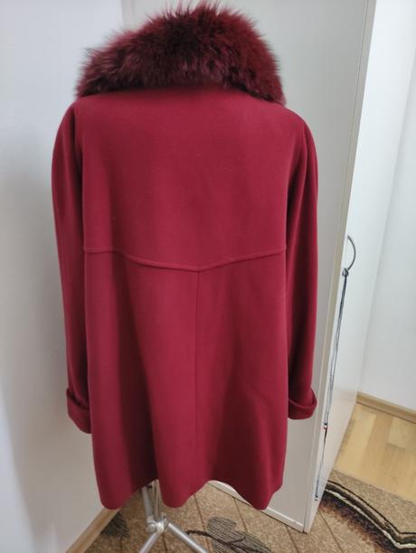 Krásny vlnený kabát golier pravá líška, 52