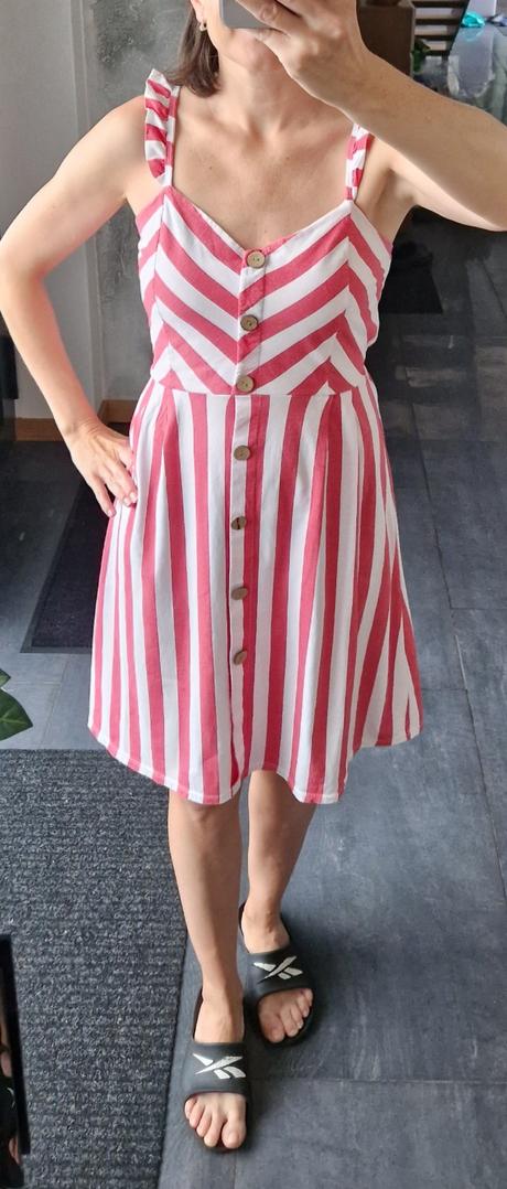 Letné šaty na ramienka, s