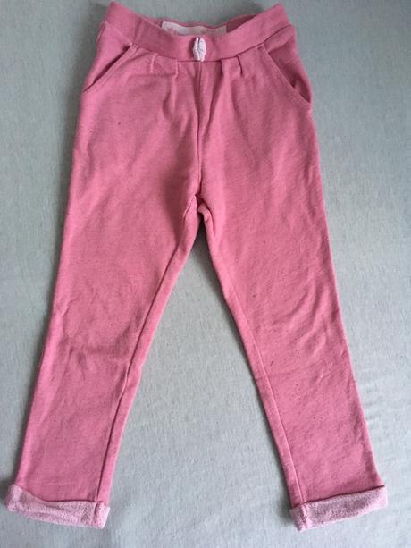 Ruzove teplaky, lupilu,104