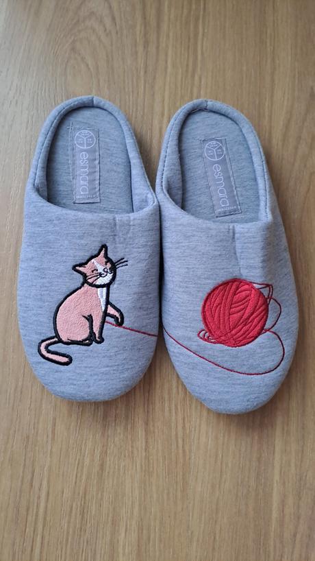 Dievčenské/ dámske papuče 38/39, 38