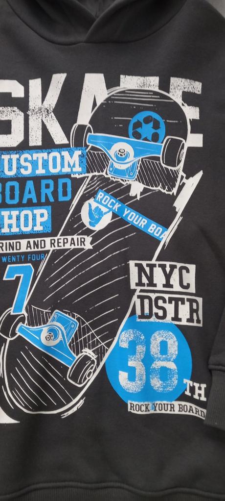 Mikina s kapucňou, c&a,146