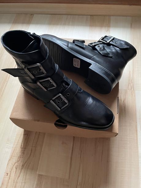 Dámske celokožené topánky veľ.40, baťa,40