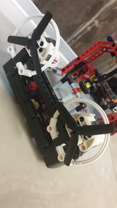 Skladačka  kópia  lega technic 42076  - vznášadlo, 