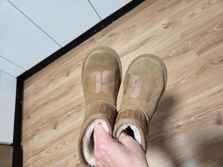 Ugg detske vel33,5, ugg,33