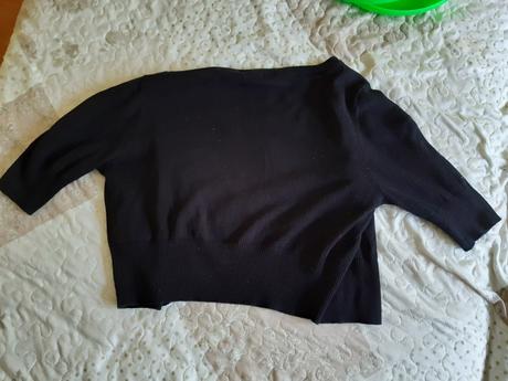 Darujem svetrik, f&f,40