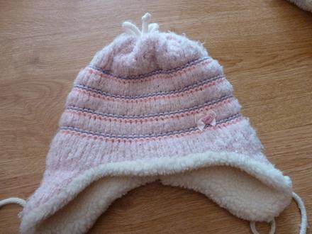 Dievčenská čiapočka, 122