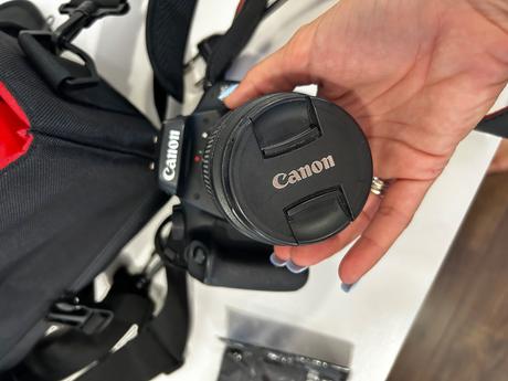 Zrkadlovka canon, canon
