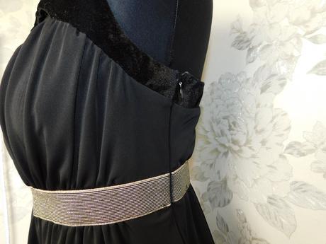 Velmi pekne saty, 38