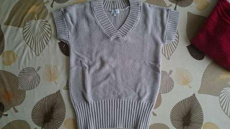 Bežový pulóvrik veľ. s, s