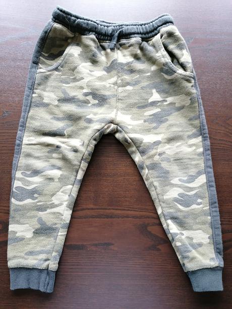 Super kompletik, zara,104