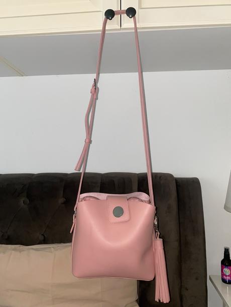 Kabelka reserved, reserved