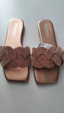 Nové šľapky rose gold, 38