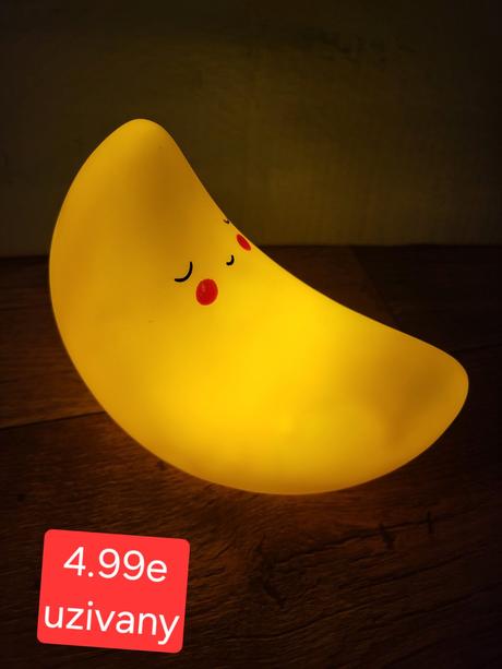 Nočné svetielko mesiac, 