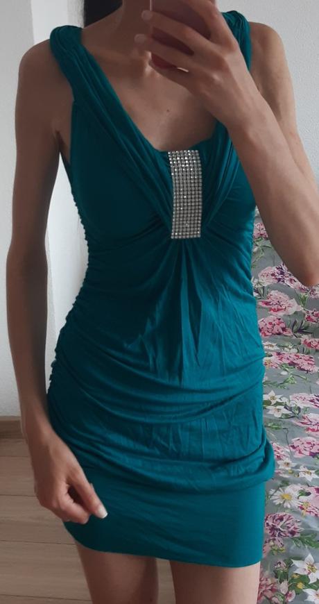 Smaragdovo-zelene saty, 