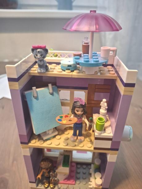 Lego friends ateliér, 