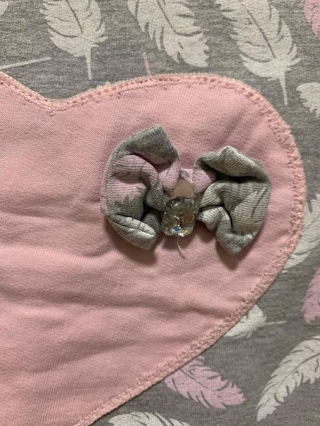 Detské sivé šaty s pierkami, 92