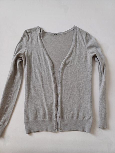 Sivý svetrik, xs