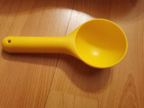 Zmrzlinársky stánok s príslušenstvom, 