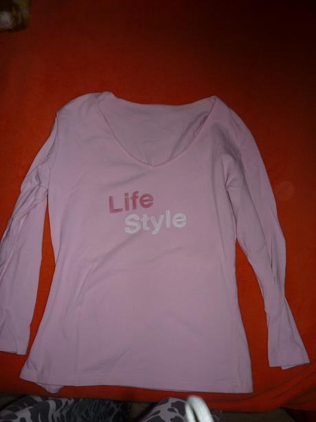 Bledoruzove tricko, s