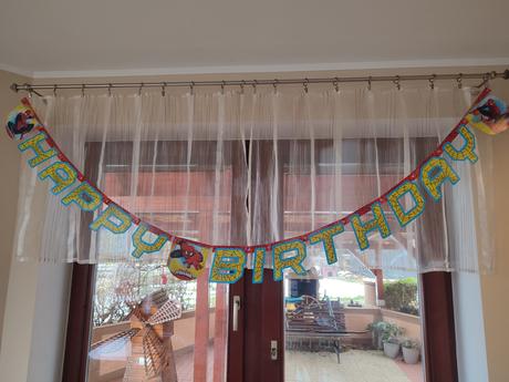 Girlanda na narodeniny spiderman, 