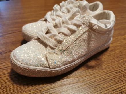 Botasky, reserved,35