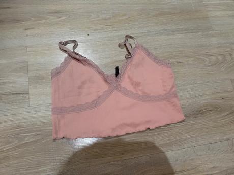 Top l, h&m,l